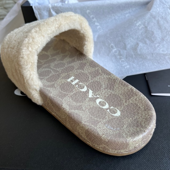 COACH ULLA SLIDE PLUSH SHEARLING SIGNATURE CANVAS SIZE 9 - Picture 8 of 10